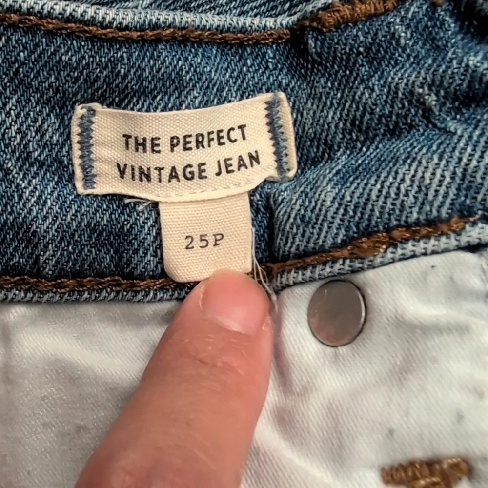 Madewell The Perfect Vintage Jeans Straight Leg Frayed Hem Size 25P - Picture 9 of 11